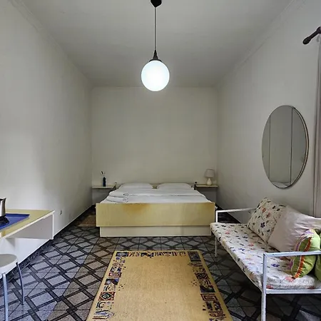 Homestay szállás Angie's Shared Tam Tirana