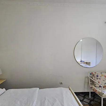 Angie's Shared Tam Tirana