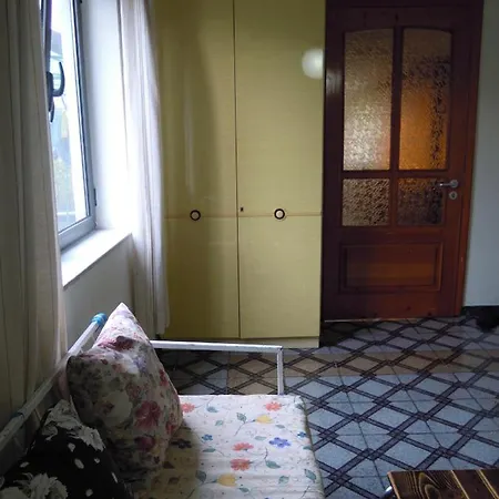 Homestay Angie's Shared Tam Tirana