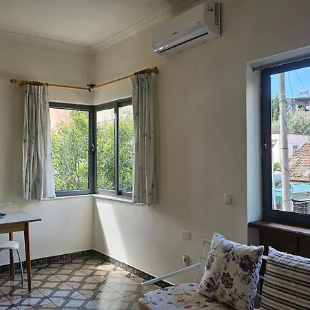 Angie's Shared Tam * Tirana